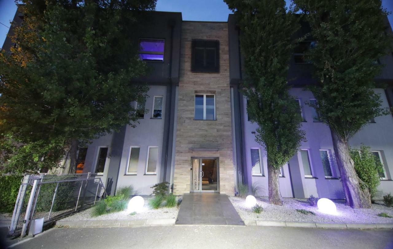 Lupoapartments Z Jacuzzi Pole Dance Leczycka 29 Klimatyzacja Parking Dostep Na Kod Lodz  Exterior photo